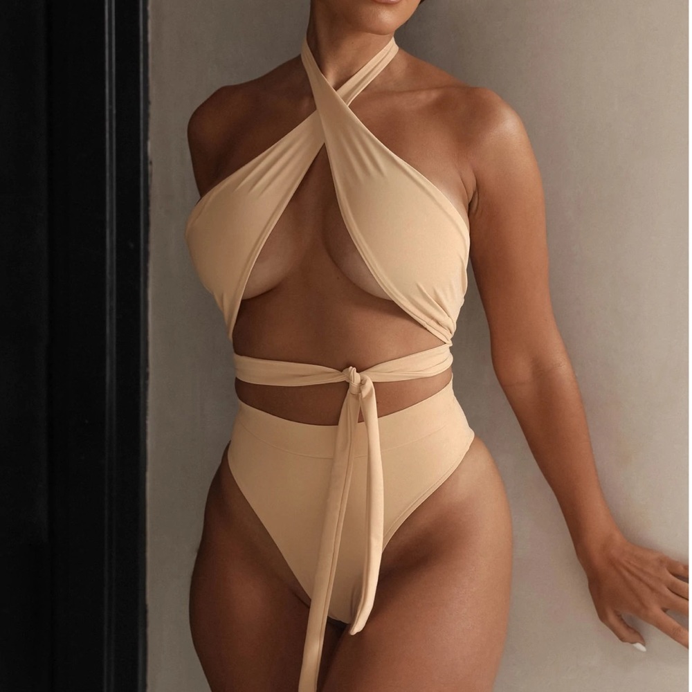 Brand New Multi-way Top